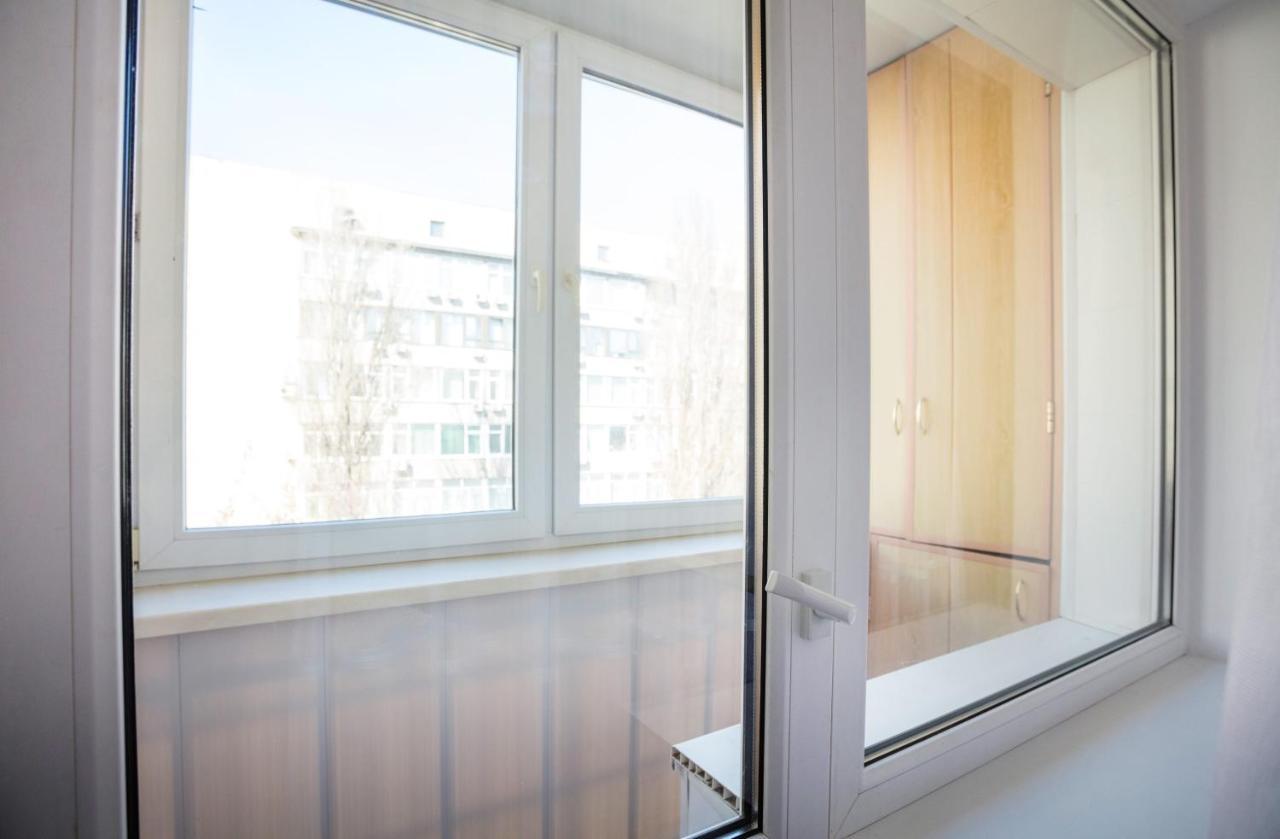 Apartment Near Metro Pecherskaya เคียฟ ภายนอก รูปภาพ