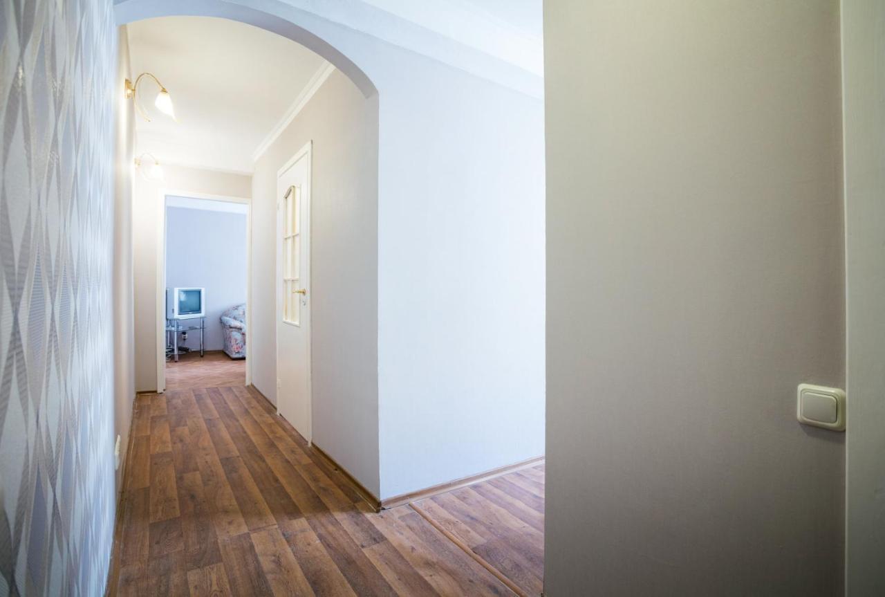 Apartment Near Metro Pecherskaya เคียฟ ภายนอก รูปภาพ